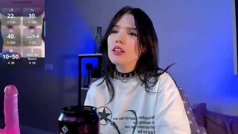 sophie_nomenal_ online show from November 2025 02:14:02 AM