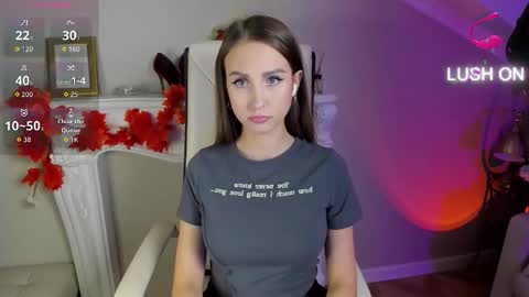 Snapshot of sophie_rocks chatting on October 2025 03:30:01 PM Sophie online show from October 2025 03:30:01 PM