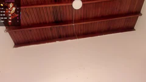 sophie_smith19 online show from September 2025 04:39:02 AM