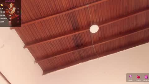 sophie_smith19 online show from October 2025 01:11:01 PM