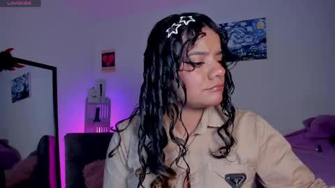 Snapshot of sophie_t_ chatting on May 2026 08:30:01 AM Sofia online show from May 2026 08:30:01 AM