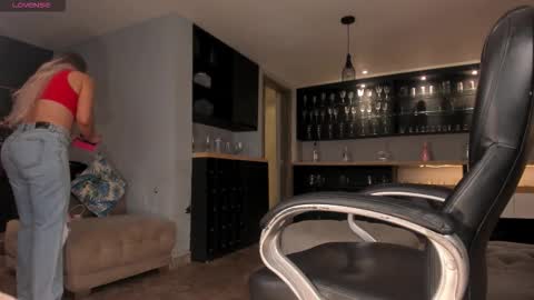 Snapshot of sophiebarnett_ chatting on November 2025 11:27:02 PM Sophie online show from November 2025 11:27:02 PM