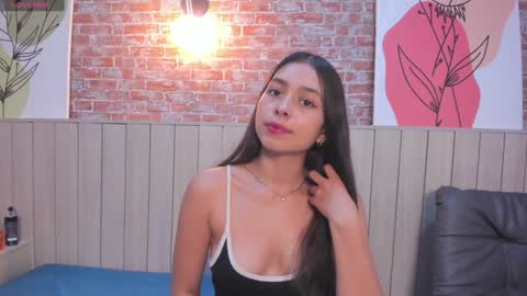 Snapshot of sophiebenson_ chatting on December 2024 12:18:02 PM Sophie online show from December 2024 12:18:02 PM