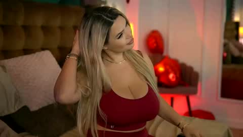 Sophie online show from September 2025 05:20:01 AM