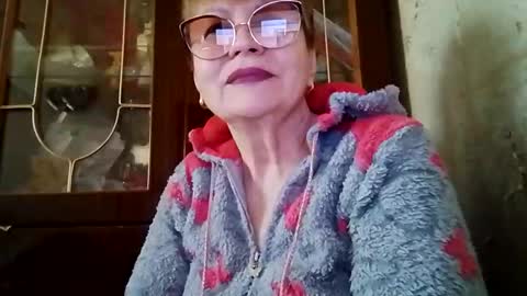 SophieBurnsX online show from April 2026 08:45:01 AM
