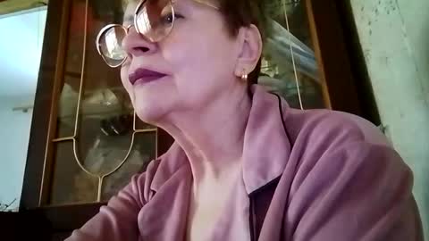 SophieBurnsX online show from May 2026 08:55:01 AM