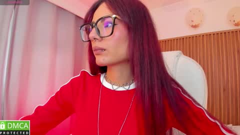 Snapshot of sophiecherry_ chatting on October 2025 08:04:02 PM Sophie IG sophiecherry es online show from October 2025 08:04:02 PM