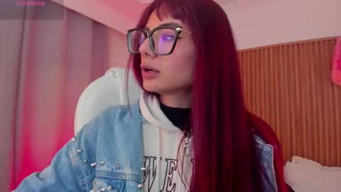 Snapshot of sophiecherry_ chatting on November 2025 09:47:01 PM Sophie IG sophiecherry es online show from November 2025 09:47:01 PM