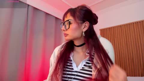 Snapshot of sophiecherry_ chatting on November 2025 08:51:01 PM Sophie IG sophiecherry es online show from November 2025 08:51:01 PM