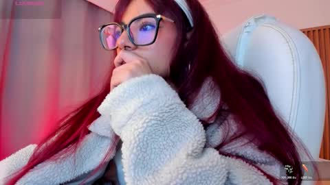 Snapshot of sophiecherry_ chatting on November 2025 10:42:01 PM Sophie IG sophiecherry es online show from November 2025 10:42:01 PM