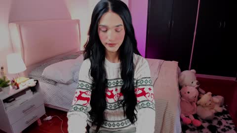 Snapshot of sophiecornett chatting on December 2024 01:38:02 PM    online show from December 2024 01:38:02 PM