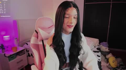 Snapshot of sophiecornett chatting on October 2025 04:30:02 PM    online show from October 2025 04:30:02 PM