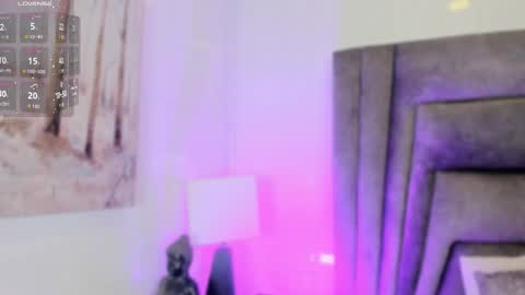 Sophie  online show from December 2025 10:46:02 AM