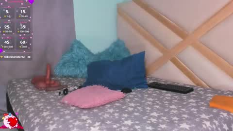 Snapshot of sophiee_sweets chatting on April 2026 10:47:01 PM Shophiee online show from April 2026 10:47:01 PM