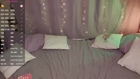 Sophie online show from December 2025 10:50:01 PM