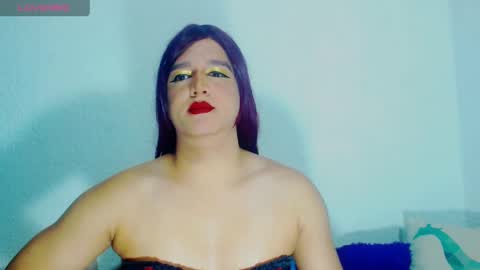 Snapshot of sophiehillsxo chatting on May 2026 06:32:01 AM sophiehillsxo online show from May 2026 06:32:01 AM