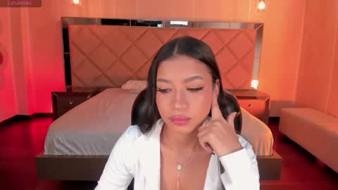 Snapshot of sophiehouston_ chatting on March 2026 04:07:02 AM Sophie Houston online show from March 2026 04:07:02 AM