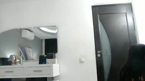 Sophie online show from December 2025 06:26:01 PM