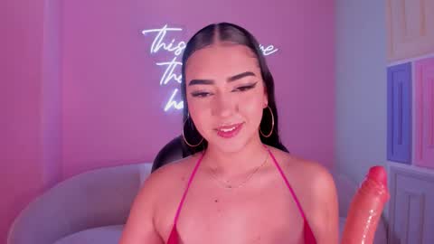 Snapshot of sophielanne chatting on March 2026 05:14:02 AM Sophie online show from March 2026 05:14:02 AM