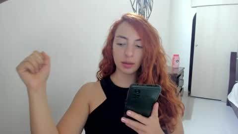 Snapshot of sophielatina chatting on October 2025 04:43:02 AM Sophia online show from October 2025 04:43:02 AM