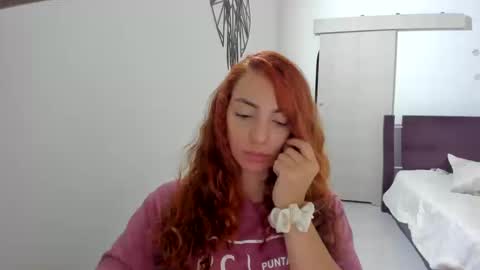 Snapshot of sophielatina chatting on October 2025 04:22:02 AM Sophia online show from October 2025 04:22:02 AM