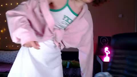 Snapshot of sophieleroux chatting on April 2026 10:44:01 AM sophieleroux online show from April 2026 10:44:01 AM