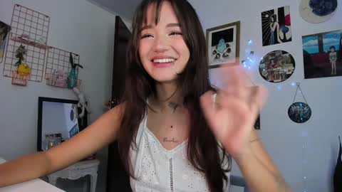 Sophie online show from December 2024 05:11:02 AM