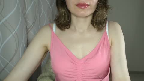 Snapshot of sophiemisss chatting on June 2026 06:19:01 AM Sophiemisss online show from June 2026 06:19:01 AM