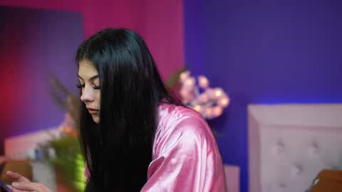  Sophie  online show from January 2026 08:01:02 PM