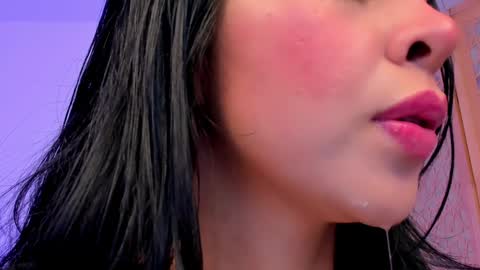 sophierooy online show from December 2024 06:52:02 PM