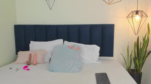 sophieturner_mg online show from November 2025 07:28:01 PM