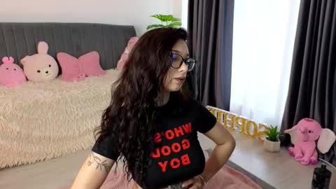 Snapshot of sophiex_belle chatting on March 2026 06:13:01 AM Sophie online show from March 2026 06:13:01 AM