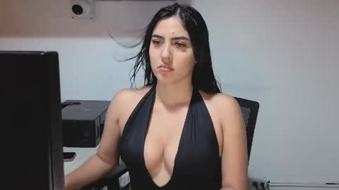 Sophiee online show from April 2026 10:15:02 PM