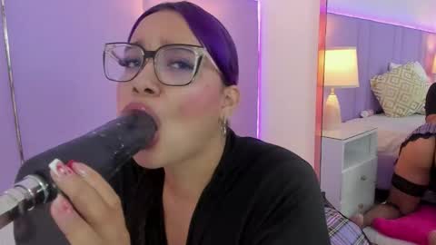 Sophy online show from September 2025 12:06:01 PM