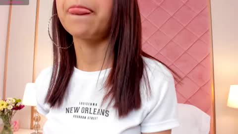 Snapshot of sopphiaa_payton chatting on March 2025 12:28:01 PM Sophie online show from March 2025 12:28:01 PM