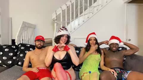 sosabless and sosalady online show from December 2025 04:17:01 AM