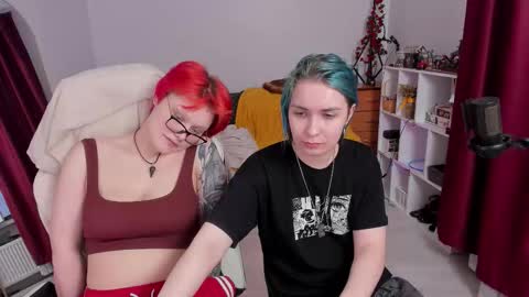 Snapshot of sova_energy chatting on March 2026 04:32:01 PM Leah online show from March 2026 04:32:01 PM