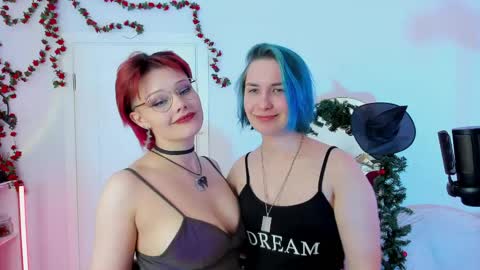 Snapshot of sova_energy chatting on April 2026 09:19:01 PM Leah online show from April 2026 09:19:01 PM