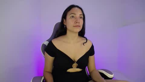 Ana  online show from January 2025 02:08:01 AM