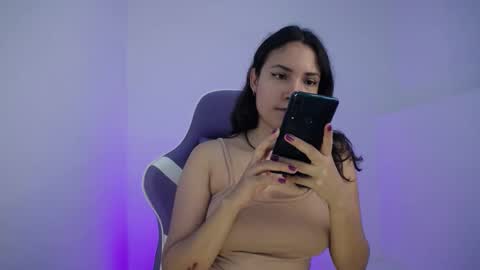 Ana  online show from January 2025 12:16:01 AM