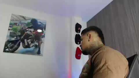 soy_apolo online show from September 2025 04:52:01 PM