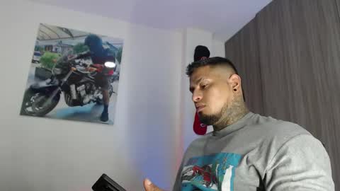 soy_apolo online show from October 2025 05:35:01 PM