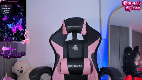 Snapshot of soy_sheila chatting on January 2025 02:41:01 AM sheila smitt online show from January 2025 02:41:01 AM