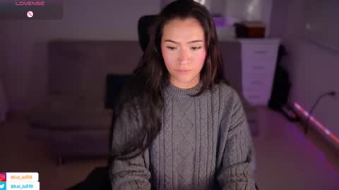 Luisa    online show from March 2025 10:53:01 PM