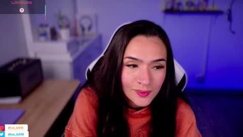 Luisa    online show from September 2025 01:28:01 AM