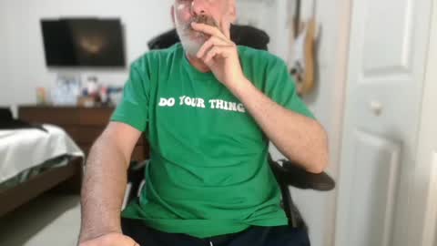 Snapshot of soyelpoti79 chatting on January 2025 01:48:02 PM WhiteWolfFL online show from January 2025 01:48:02 PM