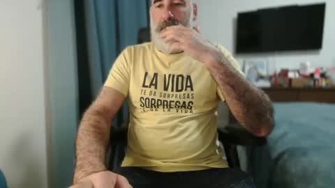 Snapshot of soyelpoti79 chatting on March 2025 01:27:02 PM WhiteWolfFL online show from March 2025 01:27:02 PM