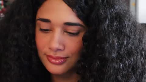 You want to talk to me more personal follow me in My Channel VIP  50 the discount       online show from January 2025 08:10:01 PM