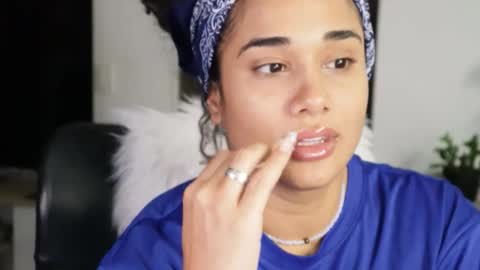 You want to talk to me more personal follow me in My Channel VIP  50 the discount       online show from September 2025 12:14:01 AM