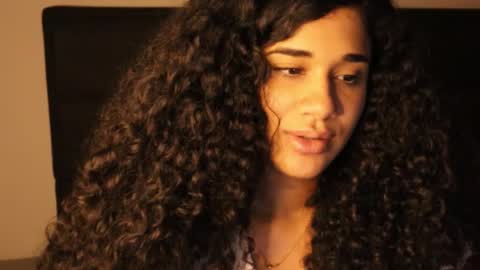 Snapshot of soytropicalfruit chatting on November 2025 11:25:01 PM You want to talk to me more personal follow me in My Channel VIP 50 the discount online show from November 2025 11:25:01 PM